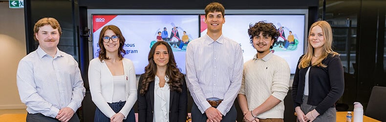 Participants du programme pour étudiants autochtones de BDO Canada, le jour de leur arrivée.